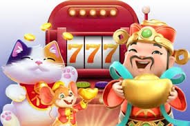 Android နှင့် iOS ဖုန်းနှစ်လုံးပေါ် casino app ဖွင့်ထားသောပုံ — Mobile App System Requirements Myanmar
